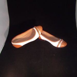 Pair of two, toned Flats